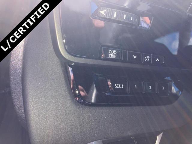 Photo of 2023 Nori Green Pearl Lexus RX 350