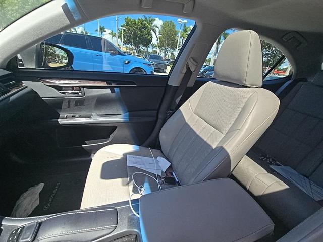 Photo of 2018 Silver Lexus ES 350