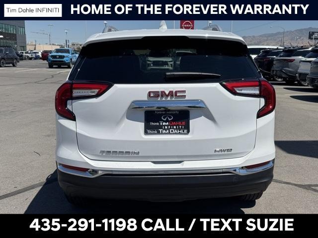 Photo of 2024 Summit White GMC Terrain