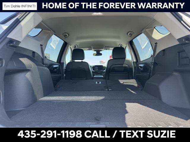 Photo of 2024 Summit White GMC Terrain