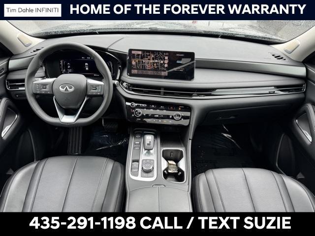 Photo of 2025 Diamond Black INFINITI QX60