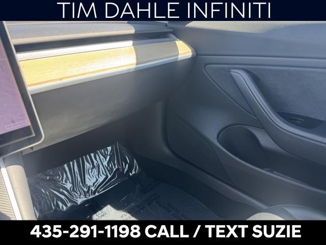 Photo of 2018 Blue Tesla Model 3