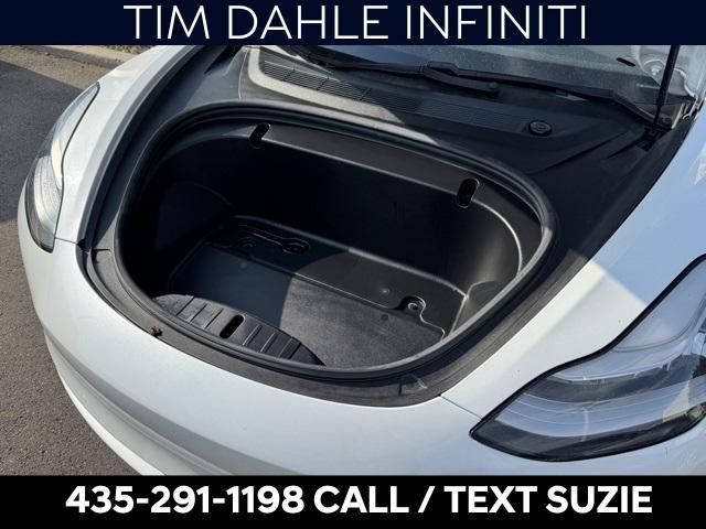 Photo of 2020 White Tesla Model 3