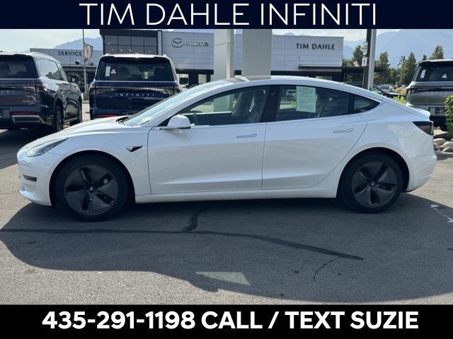 Photo of 2020 White Tesla Model 3