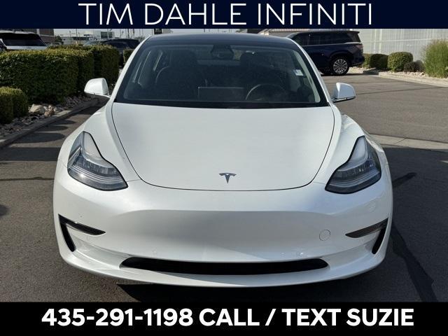 Photo of 2020 White Tesla Model 3