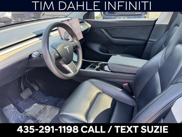 Photo of 2021 Gray Tesla Model Y