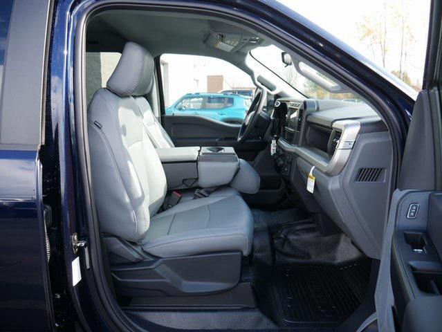 Photo of 2024 Antimatter Blue Metallic Ford F-350