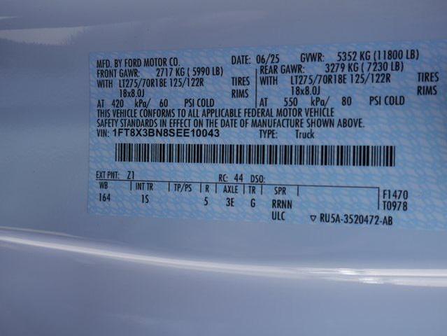 Photo of 2025 Oxford White Ford F-350