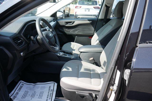 Photo of 2021 Agate Black Metallic Ford Escape