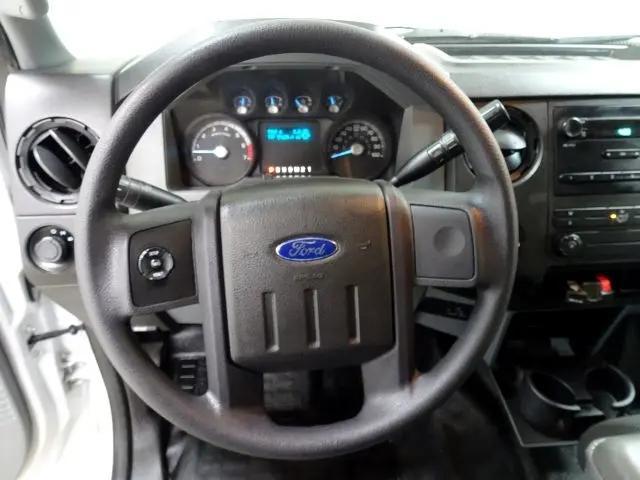 Photo of 2015 Oxford White Ford F-350