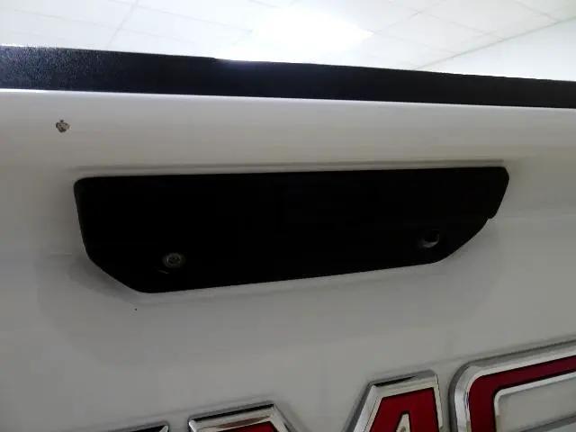 Photo of 2019 Summit White GMC Sierra 1500
