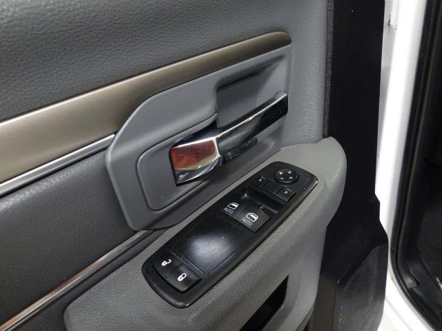 Photo of 2016 Bright White Clearcoat RAM 1500