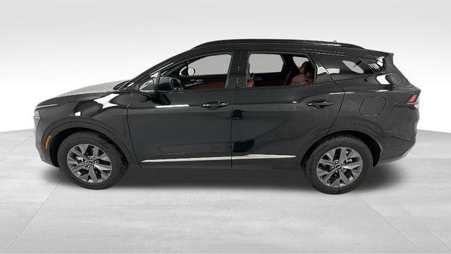 Photo of 2025 Fusion Black Kia Sportage Hybrid
