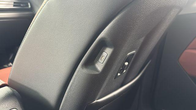 Photo of 2025 Fusion Black Kia Sportage Hybrid