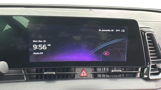 Photo of 2025 Fusion Black Kia Sportage Hybrid