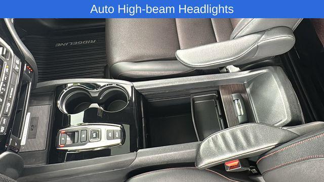 Photo of 2023 Lunar Silver Metallic Honda Ridgeline