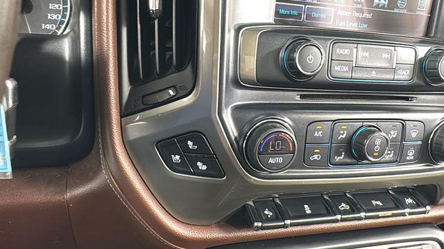 Photo of 2018 Deep Ocean Blue Metallic Chevrolet Silverado 1500