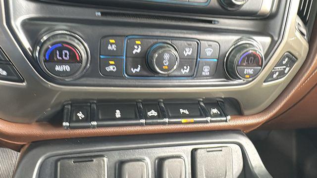 Photo of 2018 Deep Ocean Blue Metallic Chevrolet Silverado 1500