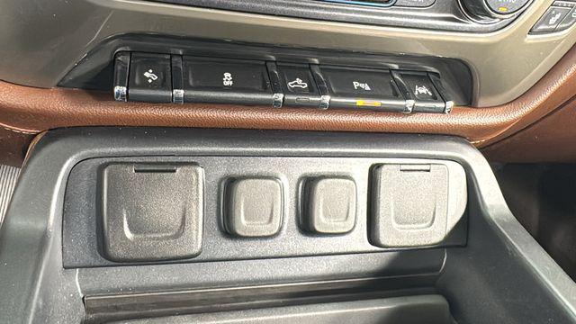 Photo of 2018 Deep Ocean Blue Metallic Chevrolet Silverado 1500
