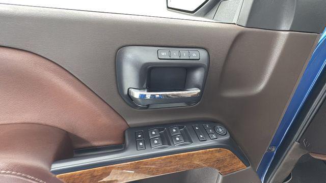 Photo of 2018 Deep Ocean Blue Metallic Chevrolet Silverado 1500