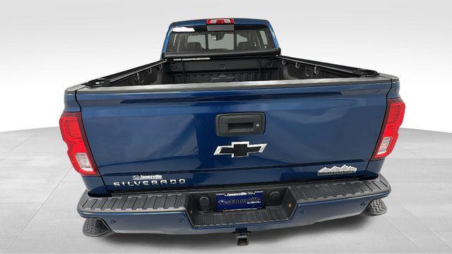 Photo of 2018 Deep Ocean Blue Metallic Chevrolet Silverado 1500