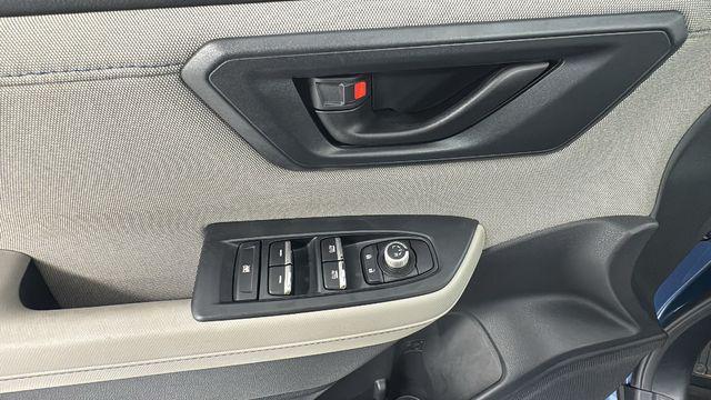 Photo of 2025 dark metallic aluminum alloy Subaru Forester