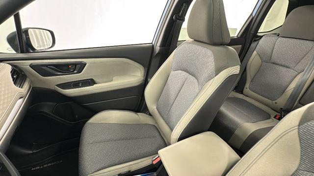 Photo of 2025 dark metallic aluminum alloy Subaru Forester