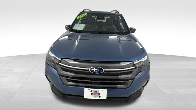 Photo of 2025 dark metallic aluminum alloy Subaru Forester