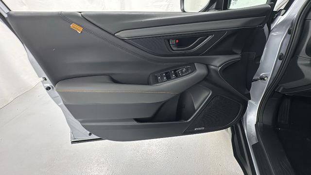 Photo of 2025 Ice Silver Metallic Subaru Outback