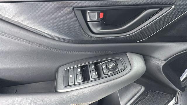 Photo of 2025 Ice Silver Metallic Subaru Outback