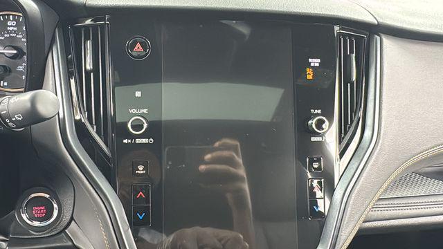 Photo of 2025 Ice Silver Metallic Subaru Outback