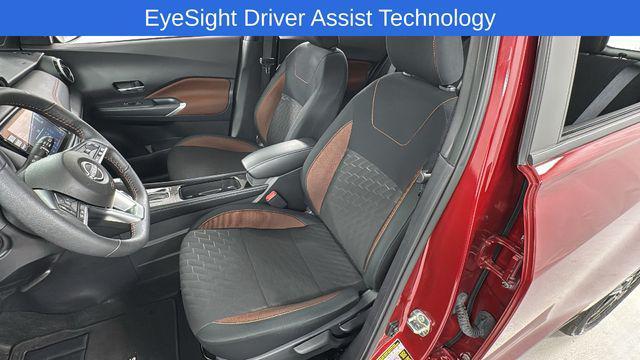 Photo of 2024 Scarlet Ember Tintcoat/Super Black Nissan Kicks