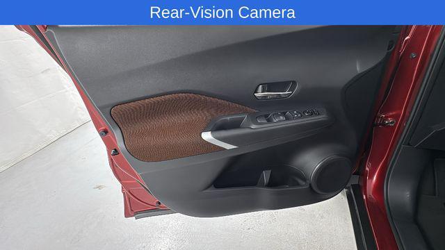 Photo of 2024 Scarlet Ember Tintcoat/Super Black Nissan Kicks