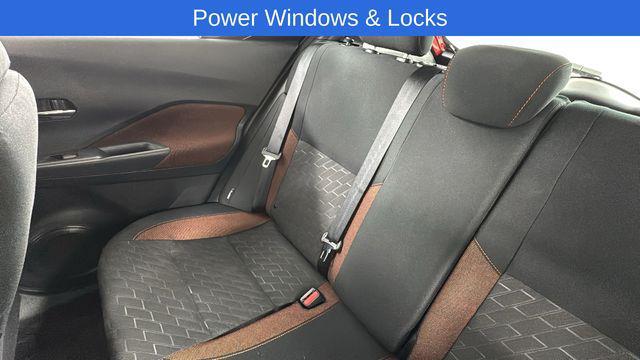 Photo of 2024 Scarlet Ember Tintcoat/Super Black Nissan Kicks