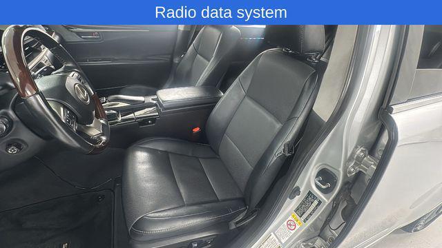 Photo of 2018 Silver Lexus ES 350