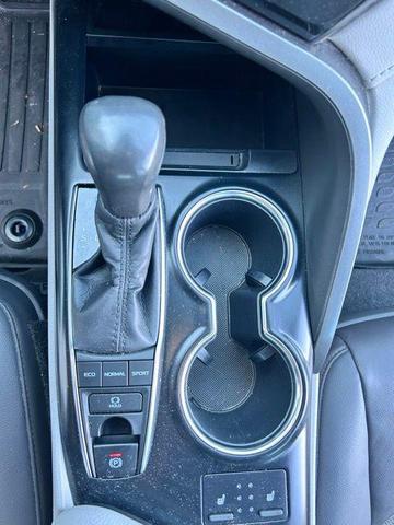 Photo of 2019 Celestial Silver Metallic Toyota Camry