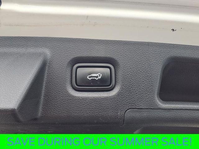 Photo of 2023 Quartz White Hyundai SANTA FE