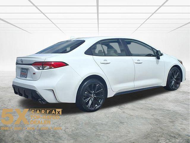 Photo of 2024 White Toyota Corolla