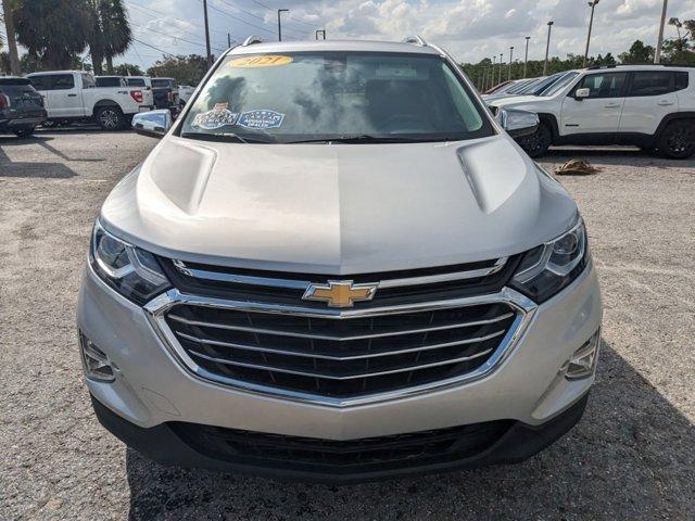 Photo of 2021 Silver Ice Metallic Chevrolet Equinox