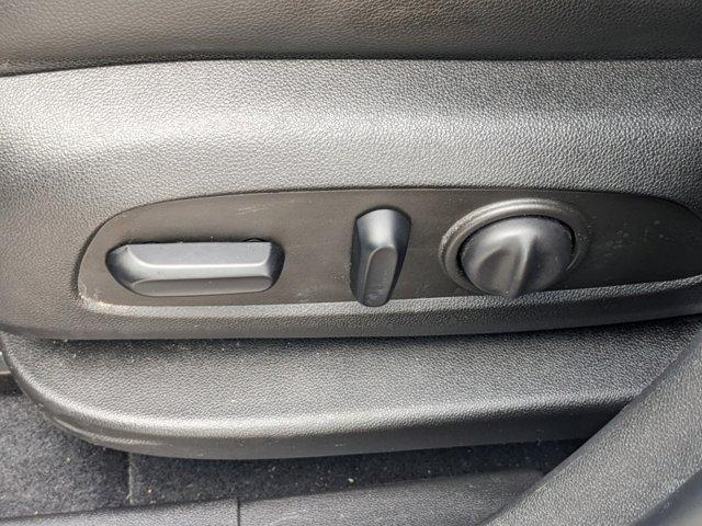 Photo of 2021 Silver Ice Metallic Chevrolet Equinox