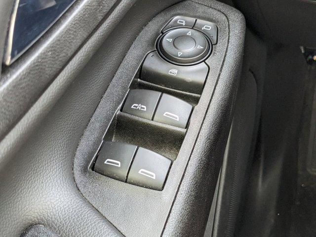 Photo of 2021 Silver Ice Metallic Chevrolet Equinox