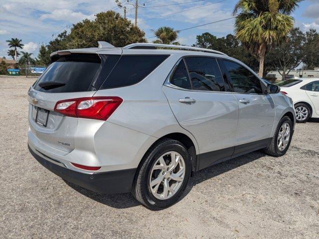 Photo of 2021 Silver Ice Metallic Chevrolet Equinox