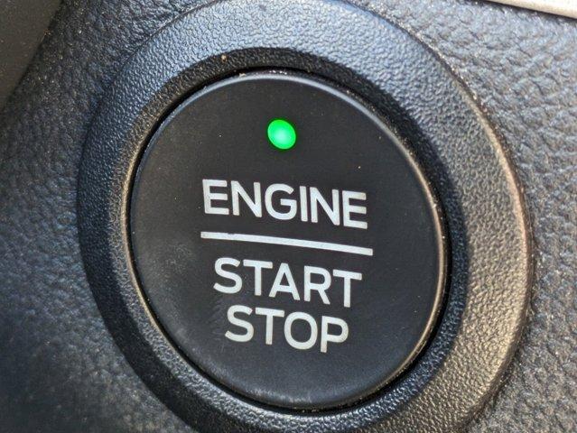 Photo of 2022 Oxford White Ford Escape