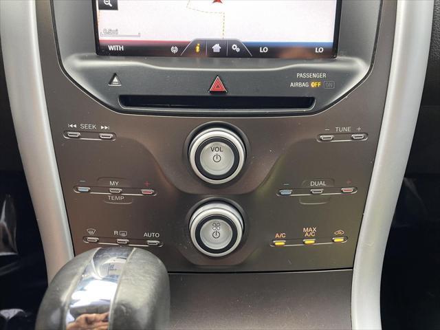 Photo of 2014 Ingot Silver Metallic Ford Edge