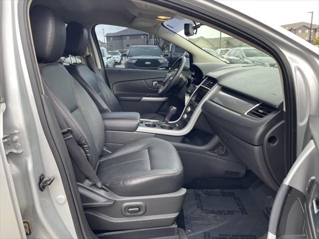Photo of 2014 Ingot Silver Metallic Ford Edge