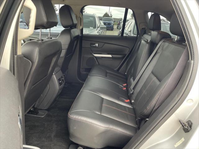 Photo of 2014 Ingot Silver Metallic Ford Edge