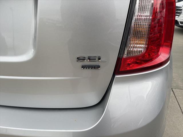 Photo of 2014 Ingot Silver Metallic Ford Edge