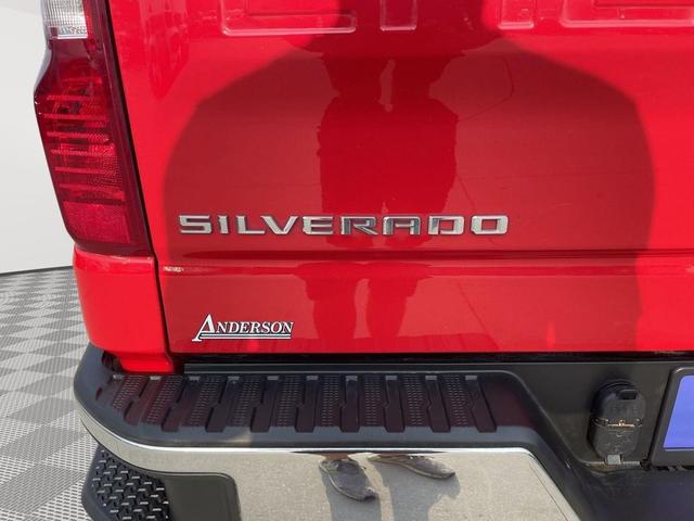 Photo of 2022 Red Hot Chevrolet Silverado 1500