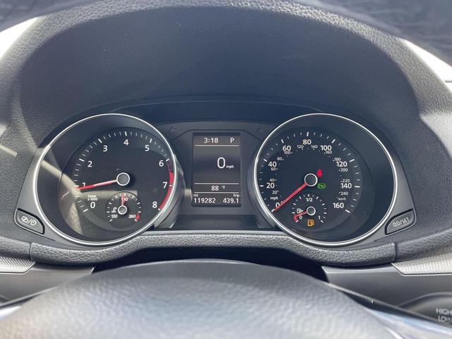 Photo of 2016 Fortana Red Volkswagen Passat