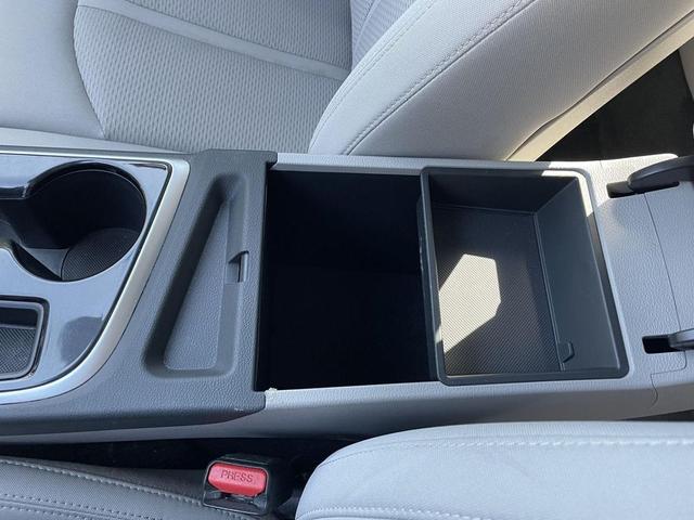 Photo of 2018 Quartz White Pearl Hyundai SONATA